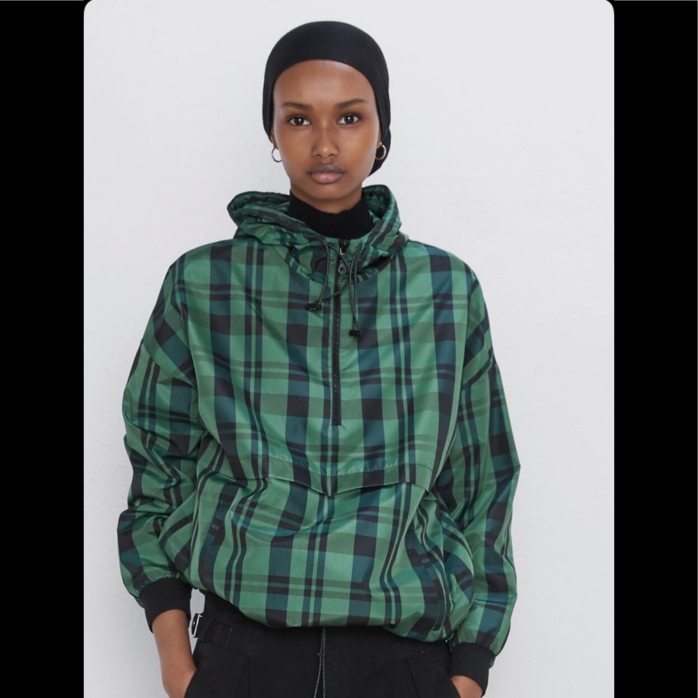 🆕 Zara Plaid Hooded Jacket.